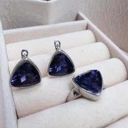 Комплект р.18,5 с фиолетовыми камнями
